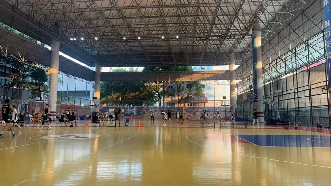 刻苦训练篮球时如何避免受伤的建议_2